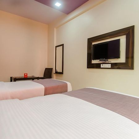 Oyo 9326 Om Sai Residency Hotel Bombay Eksteriør billede