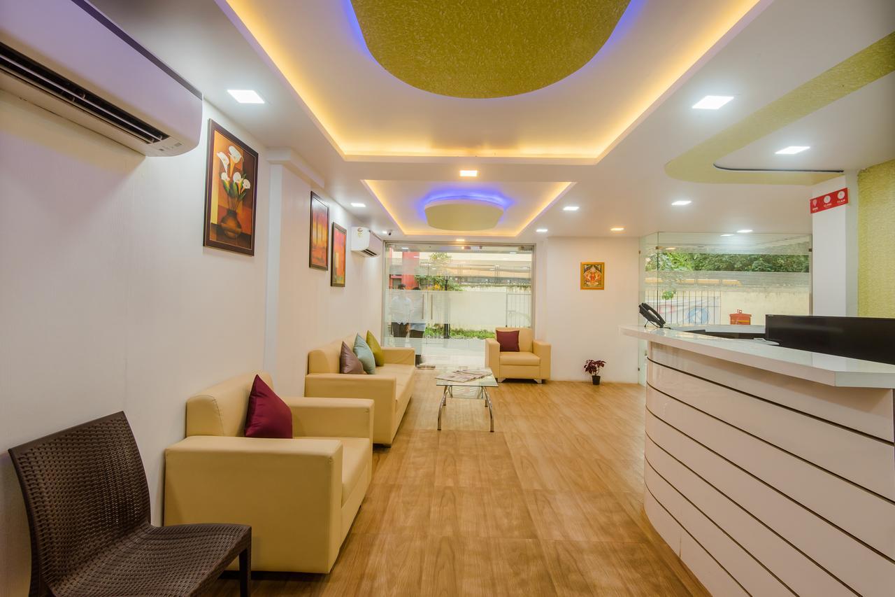 Oyo 9326 Om Sai Residency Hotel Bombay Eksteriør billede